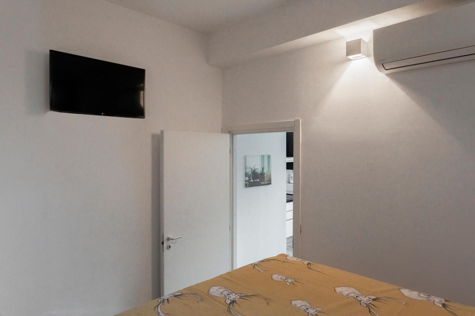 Elegant Sweet Home Suite - Milan, 15 Minute Duomo Exteriör bild