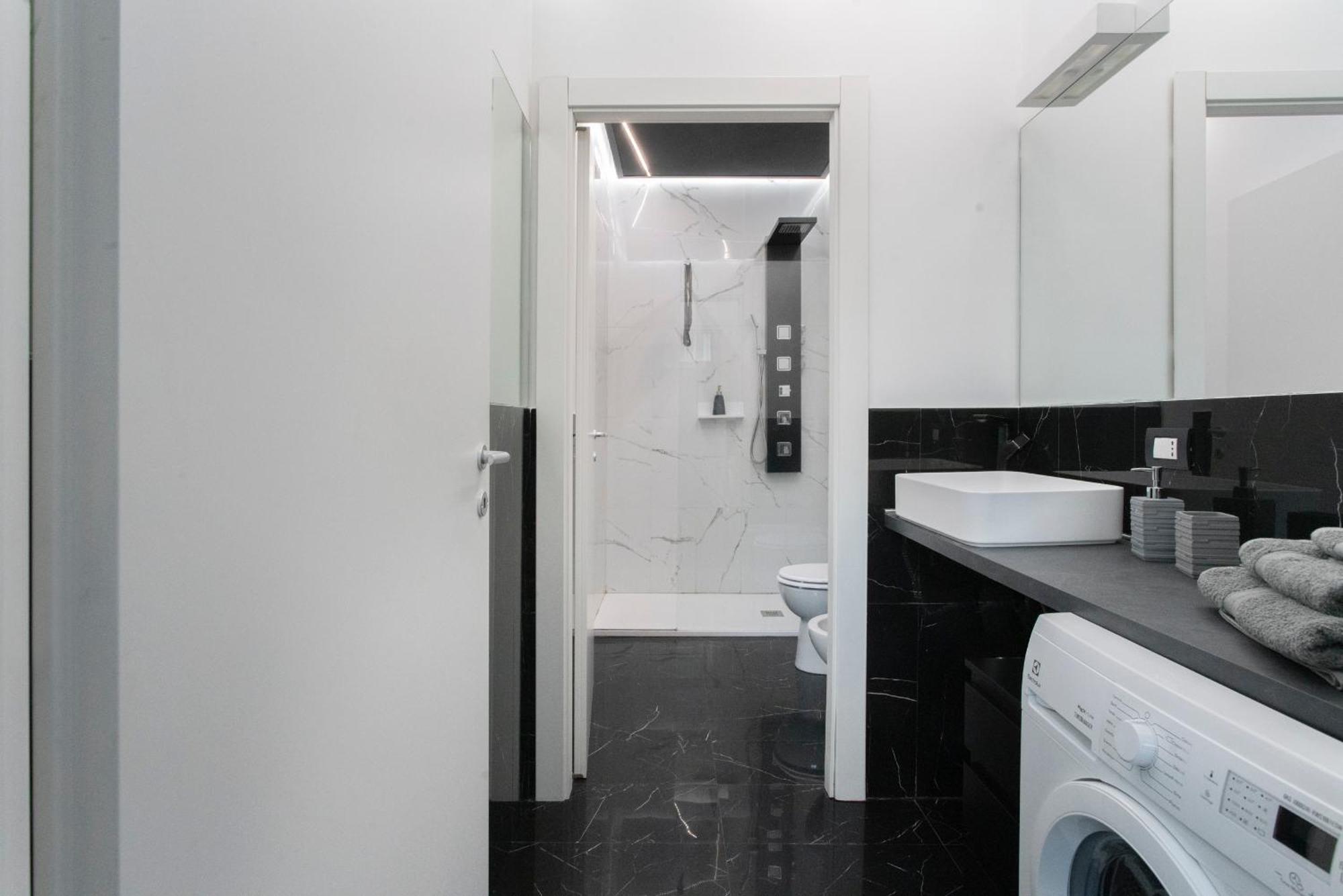 Elegant Sweet Home Suite - Milan, 15 Minute Duomo Exteriör bild